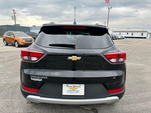 new 2025 Chevrolet TrailBlazer car, priced at $28,150