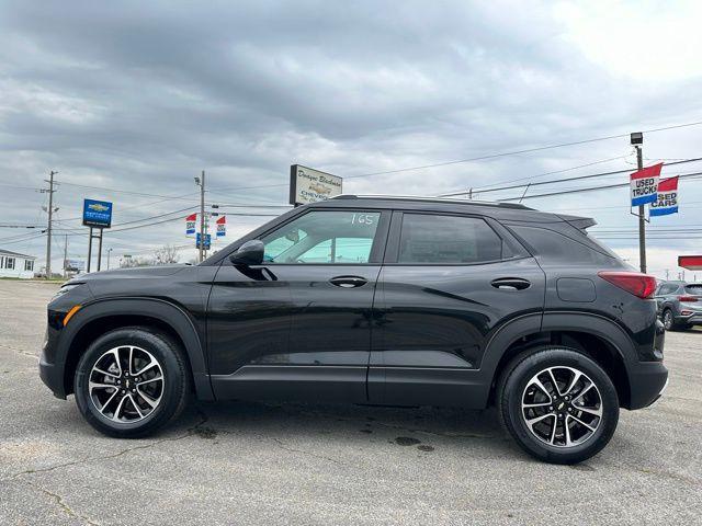 new 2025 Chevrolet TrailBlazer car, priced at $28,150