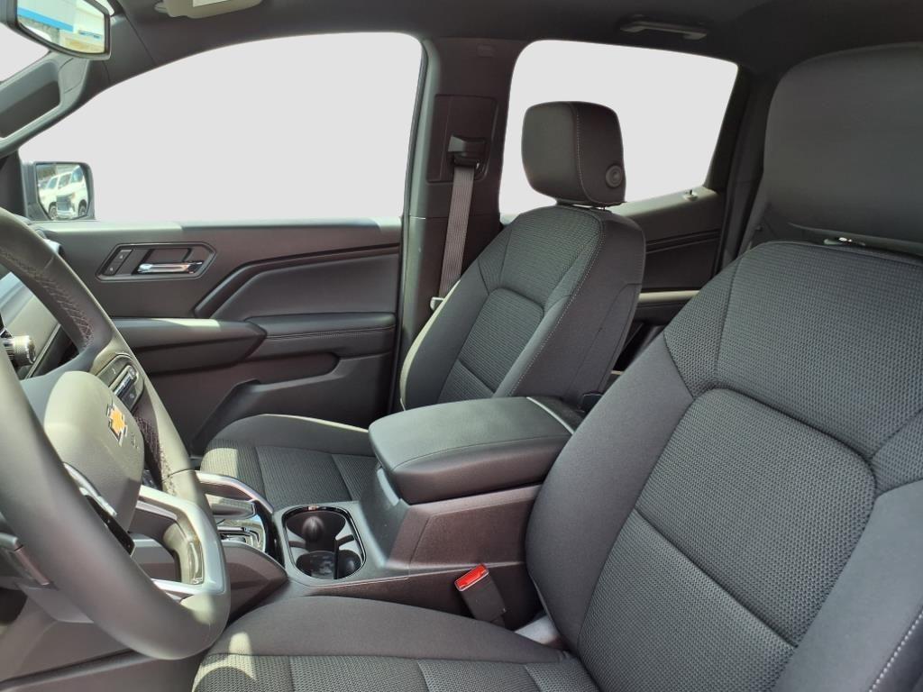 new 2025 Chevrolet Colorado car, priced at $39,610