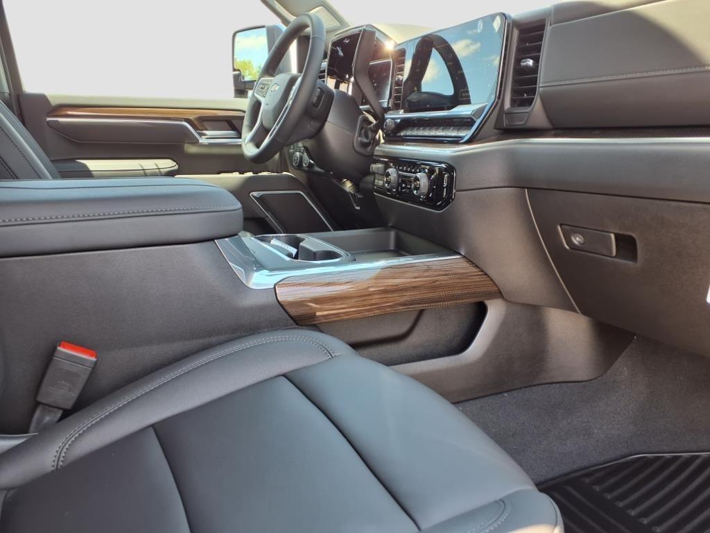 new 2025 Chevrolet Silverado 2500 car, priced at $64,151