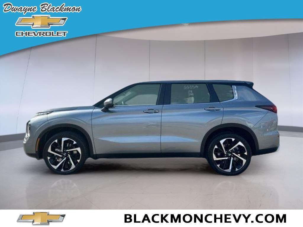 used 2024 Mitsubishi Outlander car, priced at $27,491
