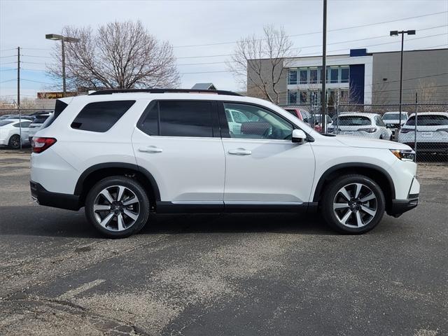 new 2025 Honda Pilot car, priced at $54,930