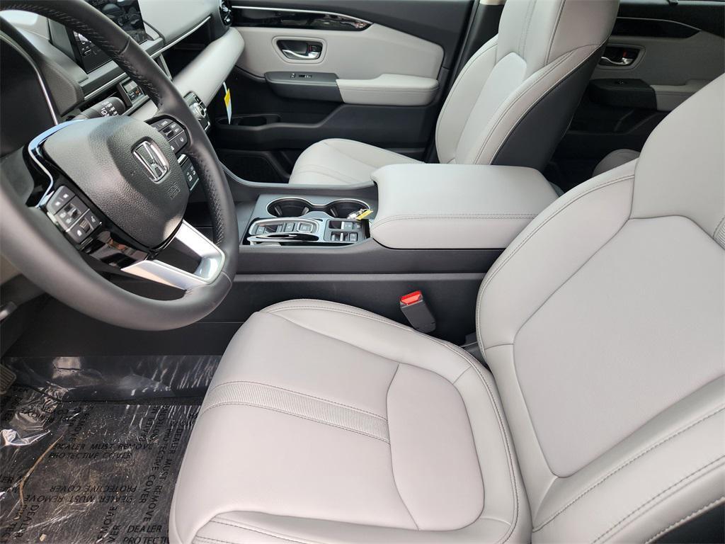 new 2025 Honda Pilot car, priced at $48,235