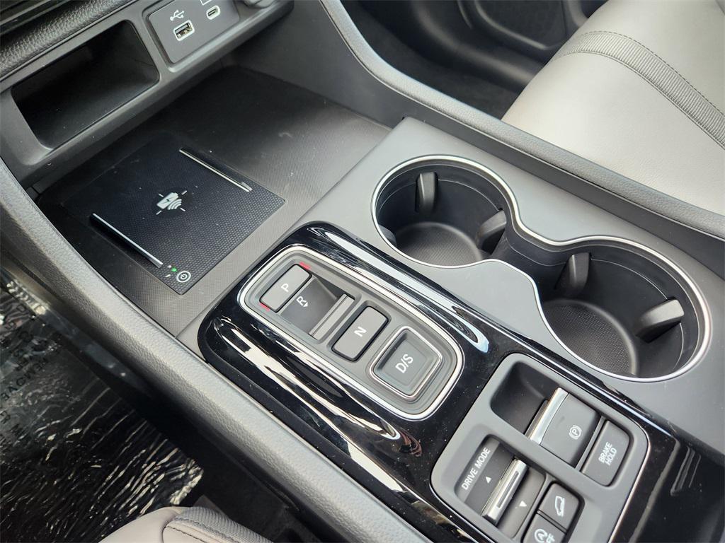 new 2025 Honda Pilot car, priced at $48,235