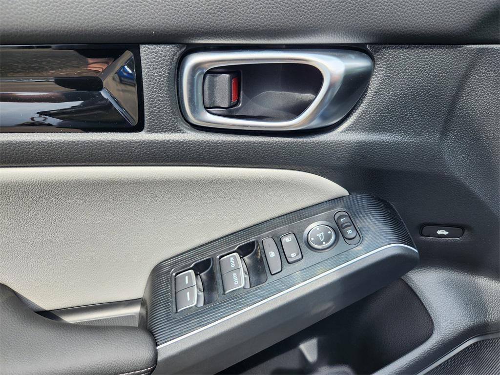 new 2026 Honda Civic Hybrid car, priced at $32,636
