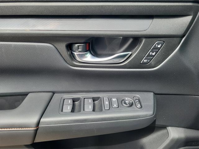 used 2025 Honda CR-V Hybrid car, priced at $38,604