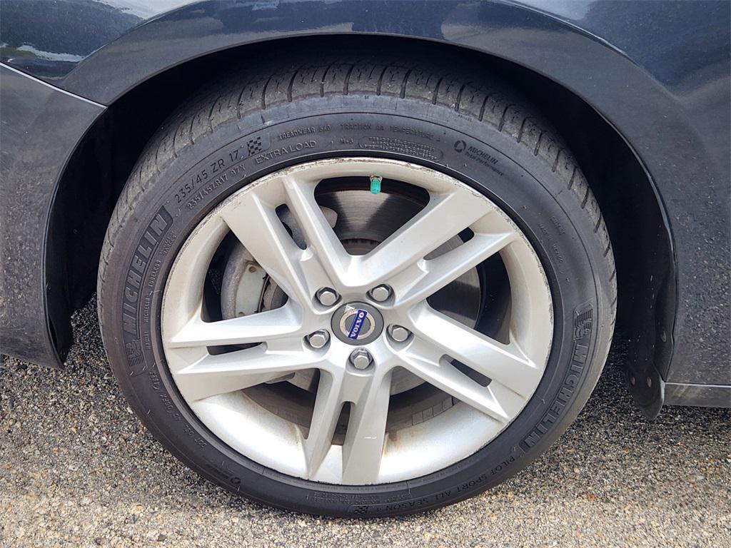 used 2015 Volvo V60 car, priced at $14,571