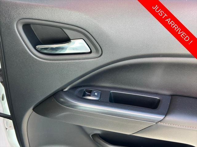 used 2022 GMC Canyon car, priced at $39,995