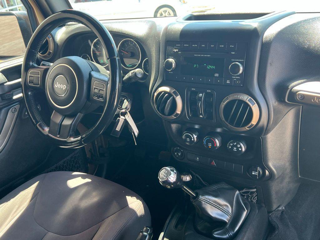 used 2015 Jeep Wrangler Unlimited car, priced at $19,995