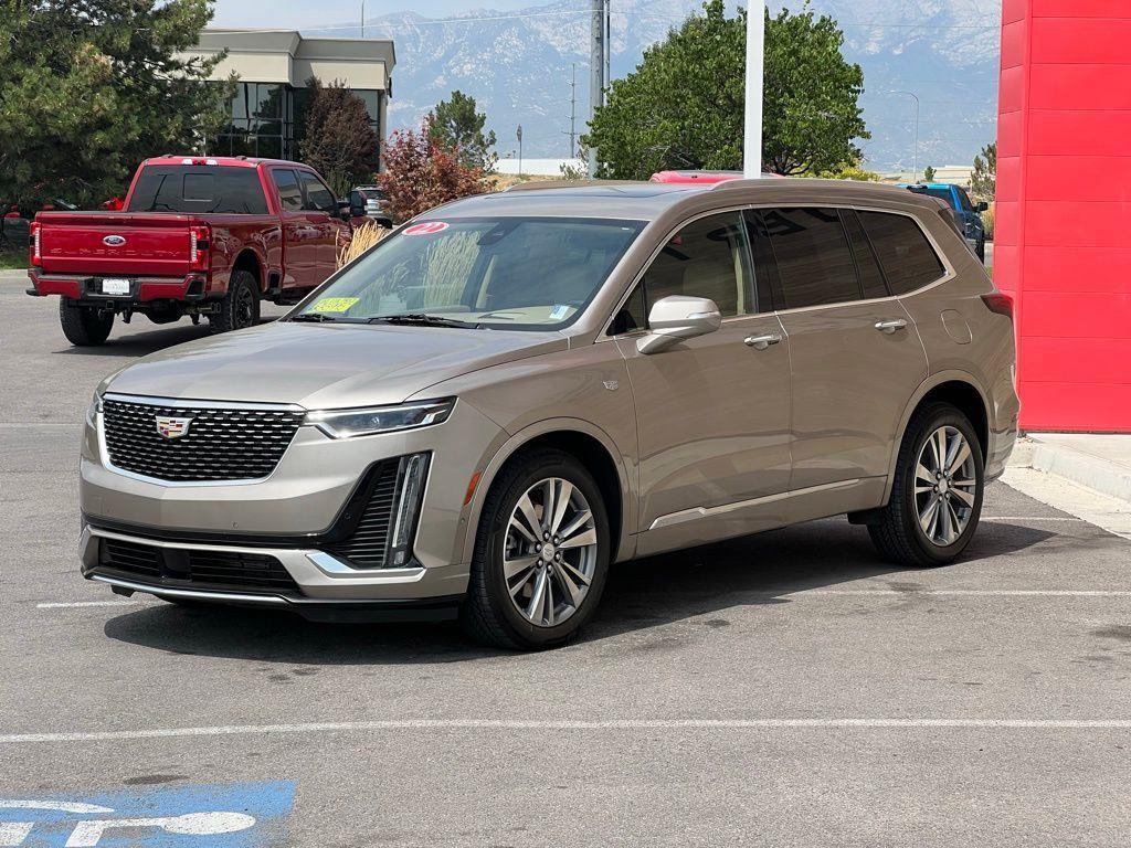 used 2022 Cadillac XT6 car, priced at $32,895