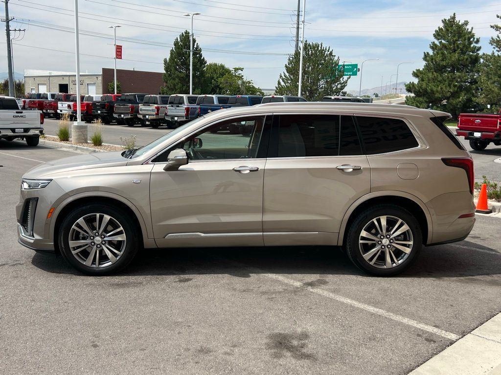 used 2022 Cadillac XT6 car, priced at $32,895