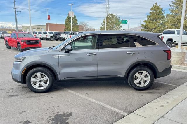 used 2022 Kia Sorento car, priced at $22,995