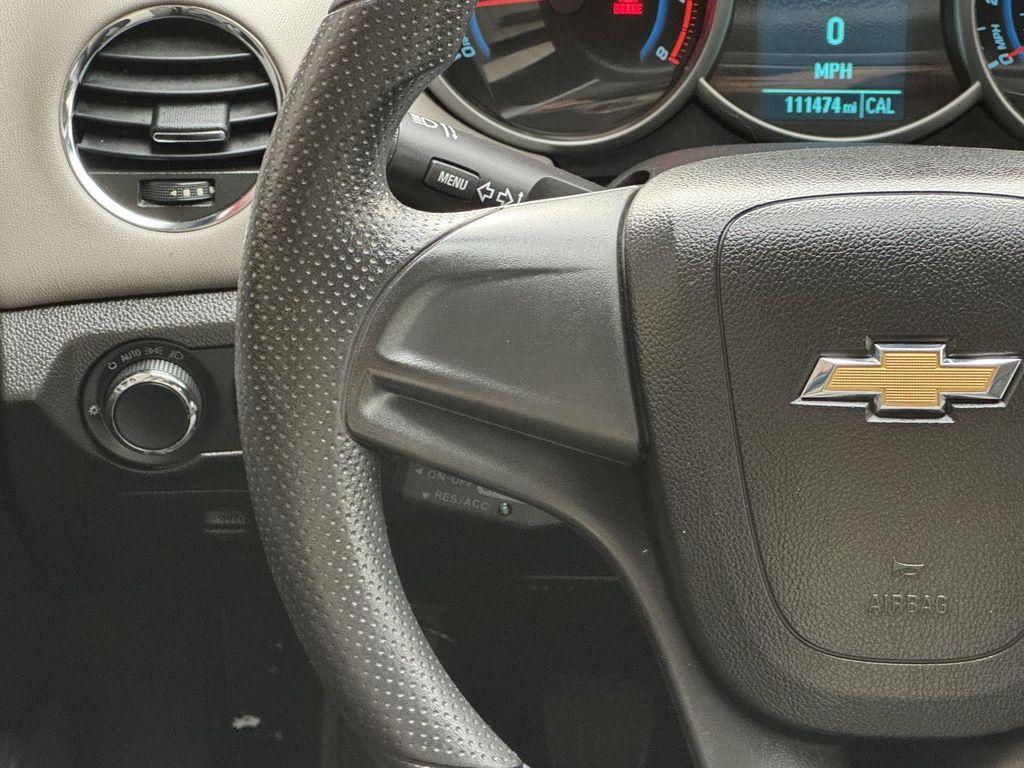 used 2014 Chevrolet Cruze car, priced at $7,995