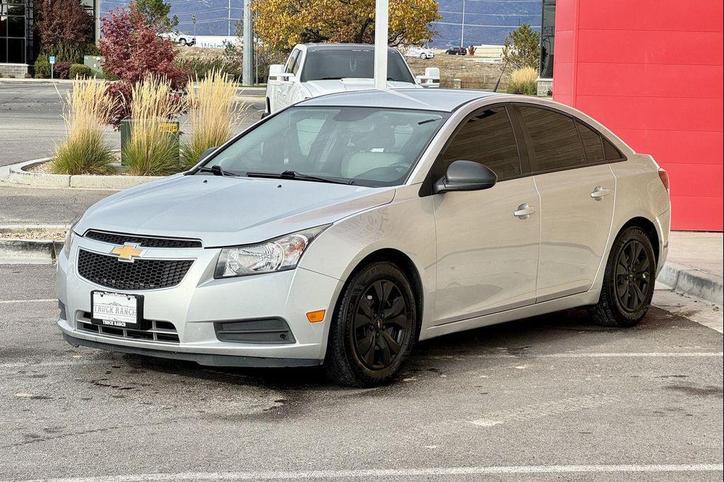 used 2014 Chevrolet Cruze car, priced at $7,995