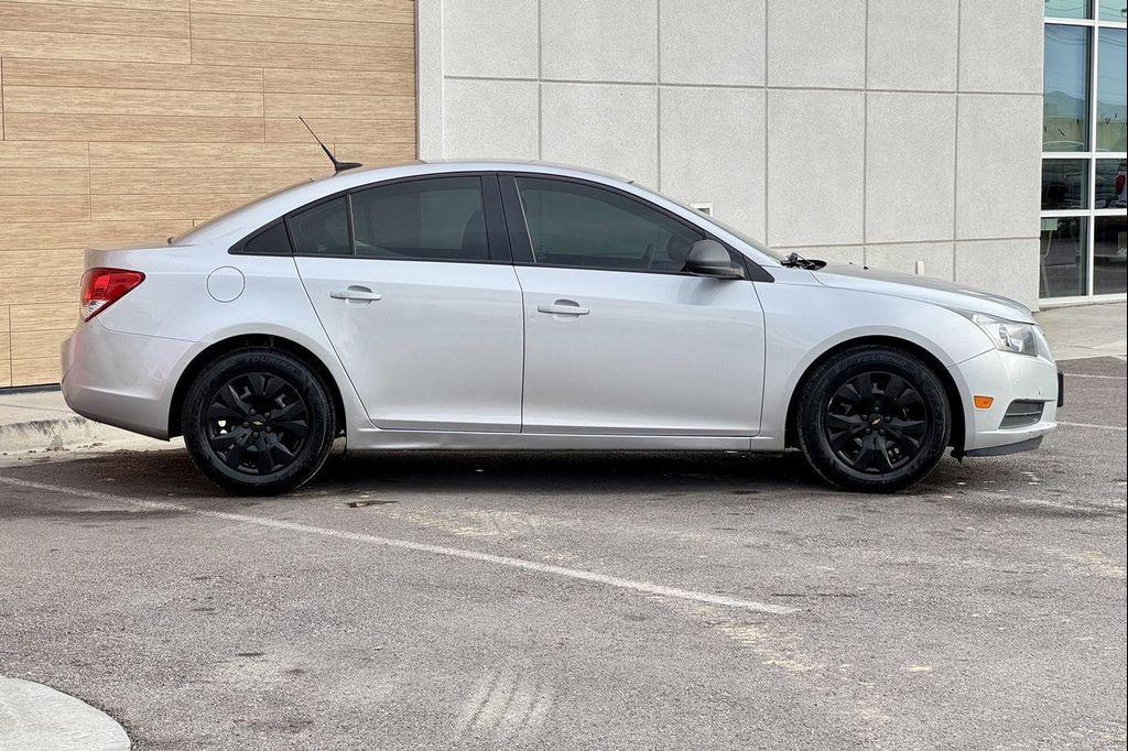 used 2014 Chevrolet Cruze car, priced at $7,995