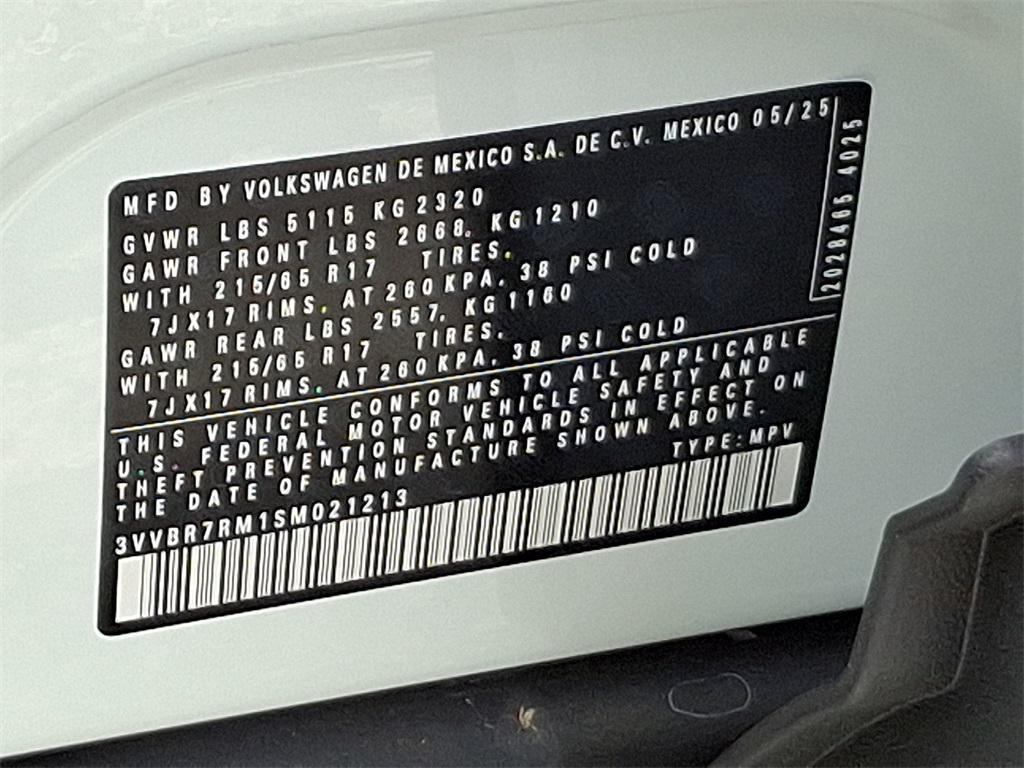 new 2025 Volkswagen Tiguan car, priced at $32,371