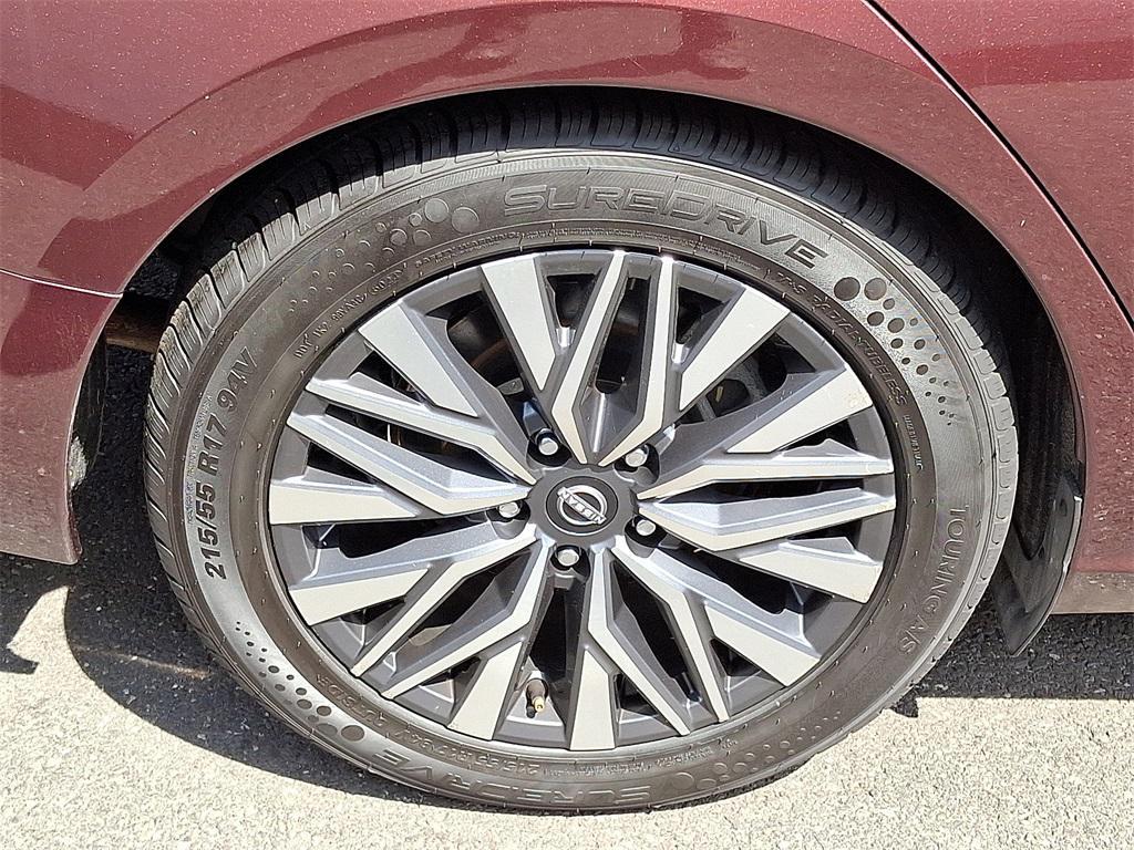 used 2024 Nissan Altima car, priced at $20,615