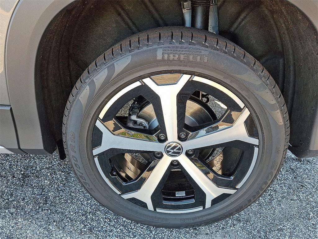 new 2025 Volkswagen Tiguan car, priced at $36,962