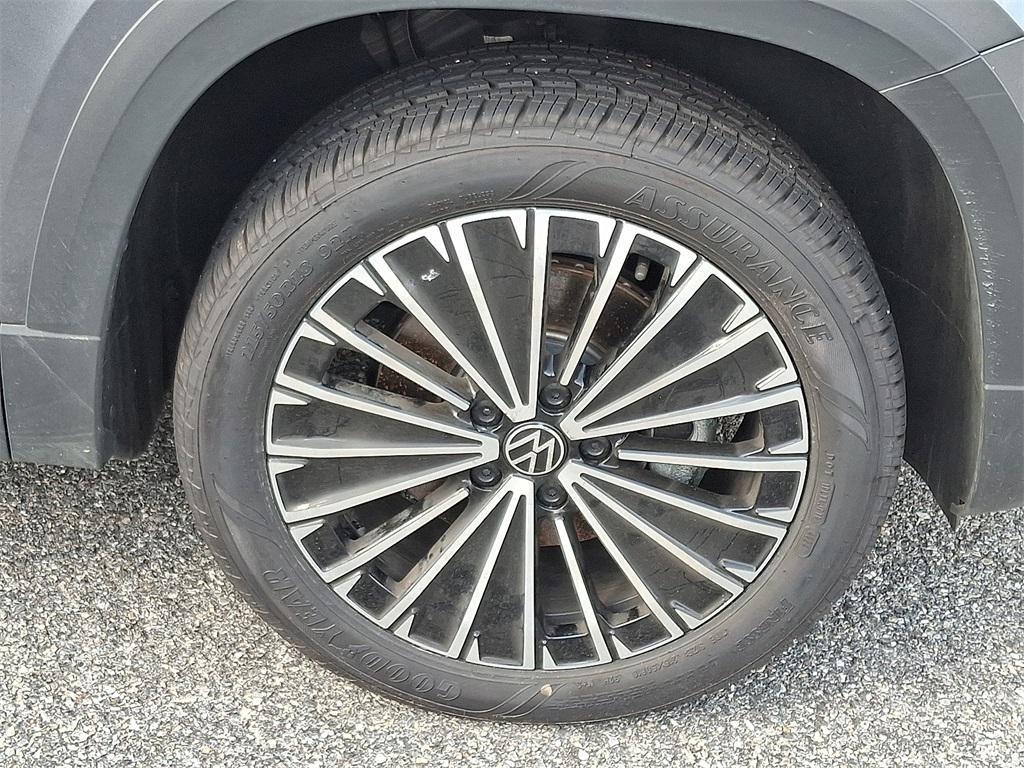 used 2025 Volkswagen Taos car, priced at $26,364