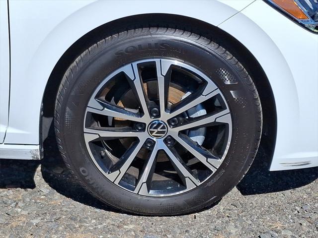 used 2024 Volkswagen Jetta car, priced at $23,514