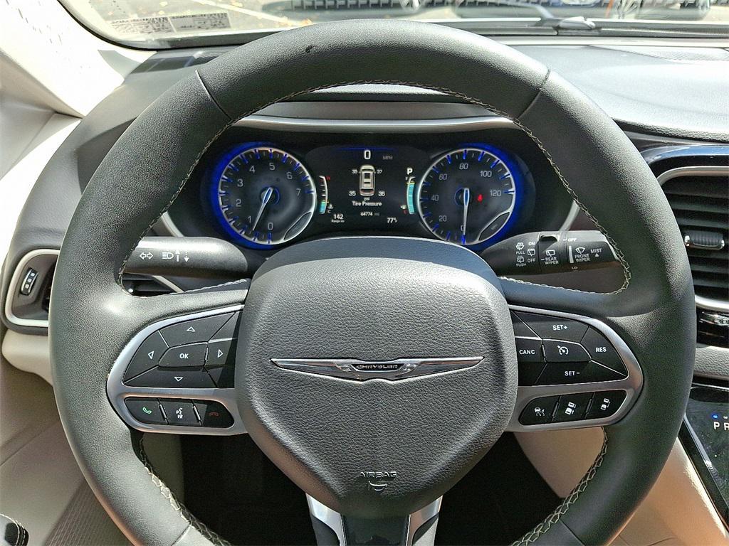 used 2024 Chrysler Pacifica car, priced at $29,742