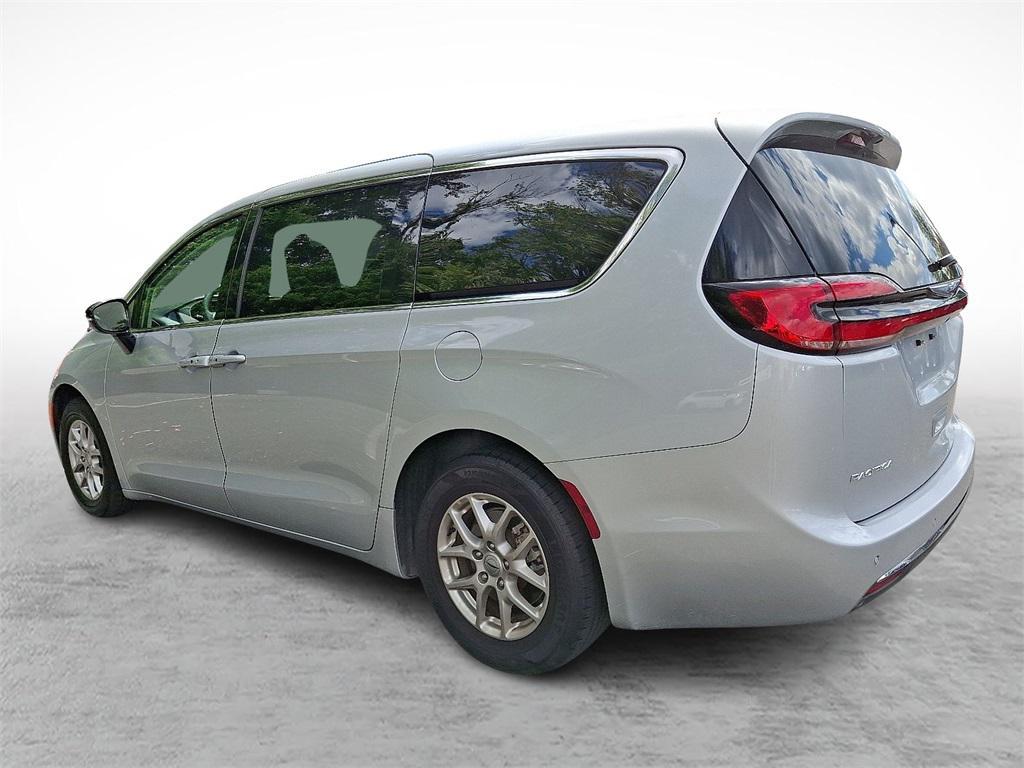 used 2024 Chrysler Pacifica car, priced at $29,742