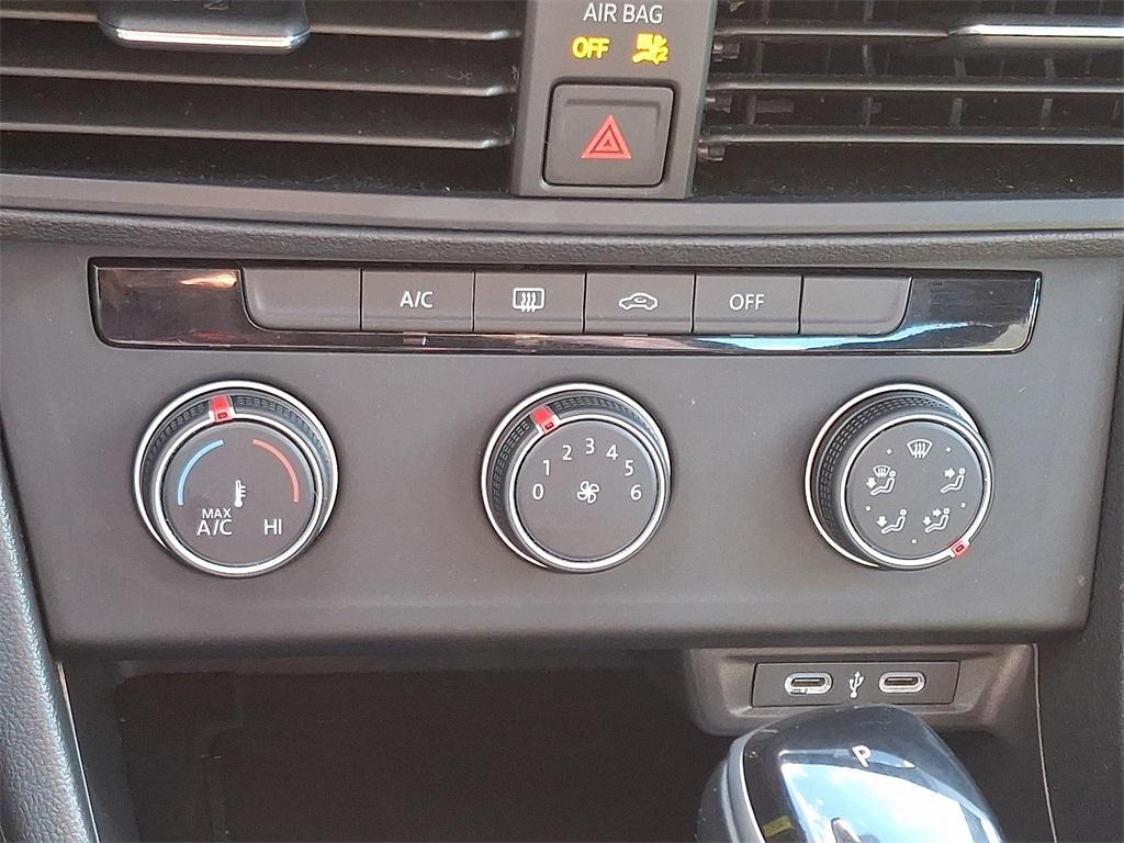 used 2024 Volkswagen Jetta car, priced at $19,742