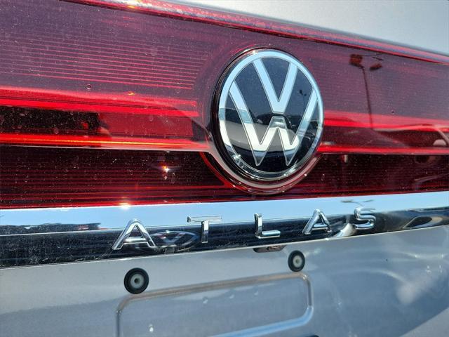 new 2024 Volkswagen Atlas car, priced at $52,536