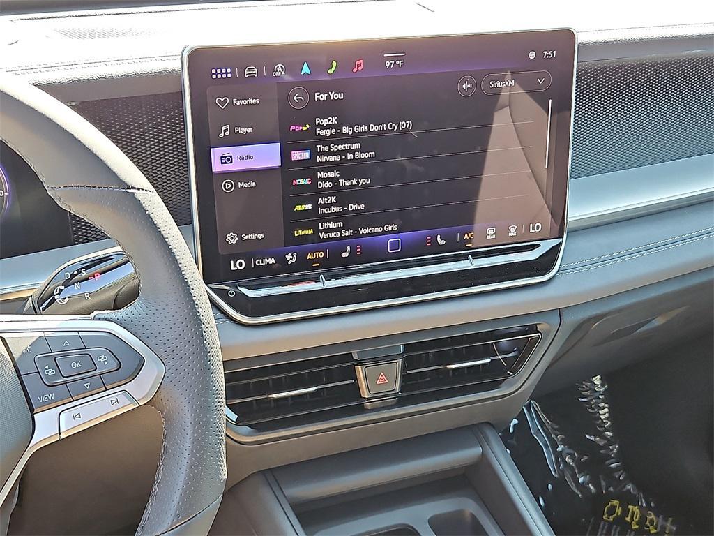 new 2025 Volkswagen Tiguan car, priced at $37,986