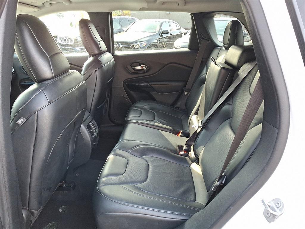 used 2023 Jeep Cherokee car, priced at $25,442