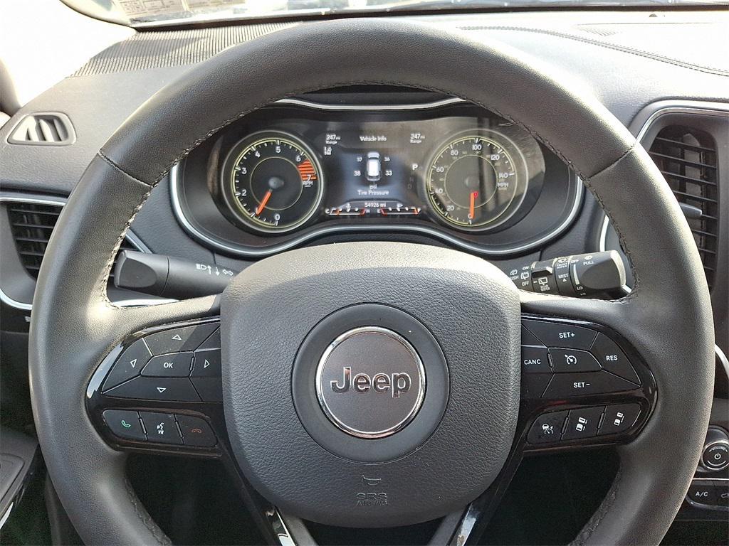 used 2023 Jeep Cherokee car, priced at $25,442