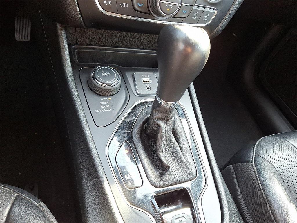 used 2023 Jeep Cherokee car, priced at $25,442