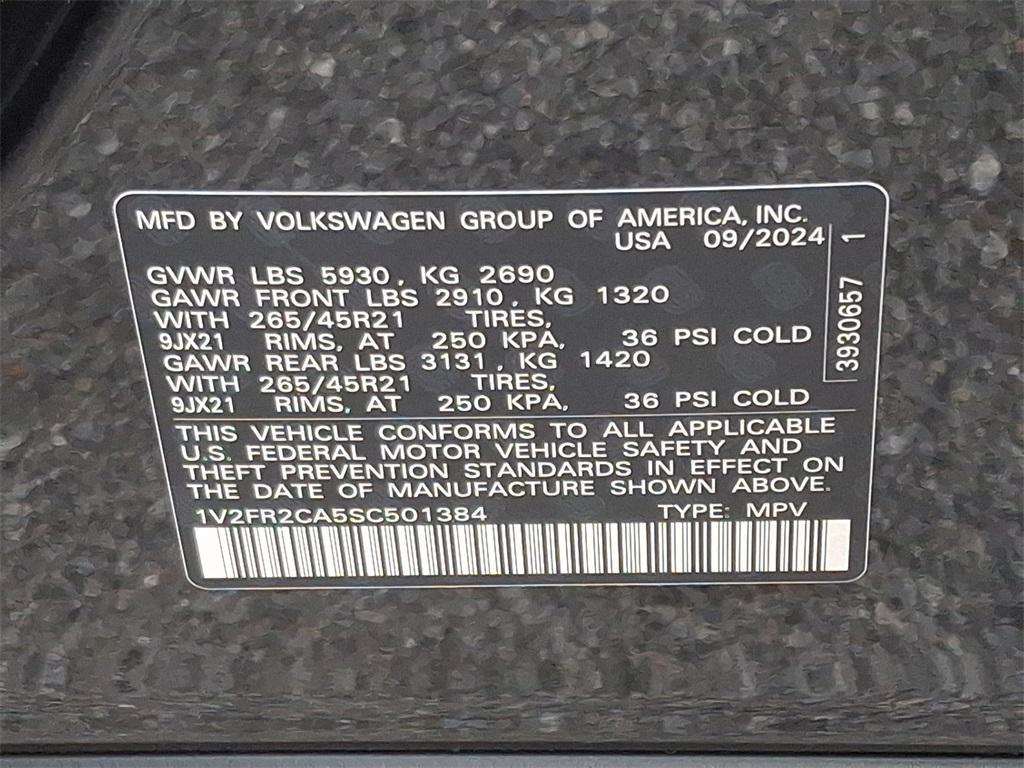 new 2025 Volkswagen Atlas car, priced at $52,746