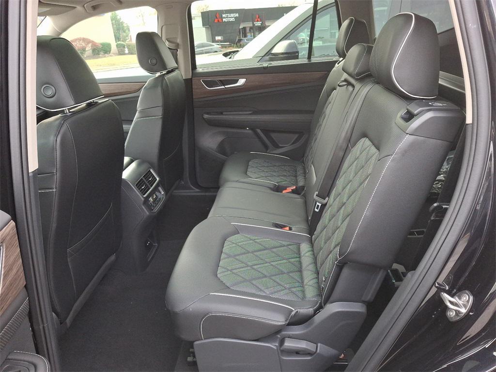 new 2025 Volkswagen Atlas car, priced at $52,746