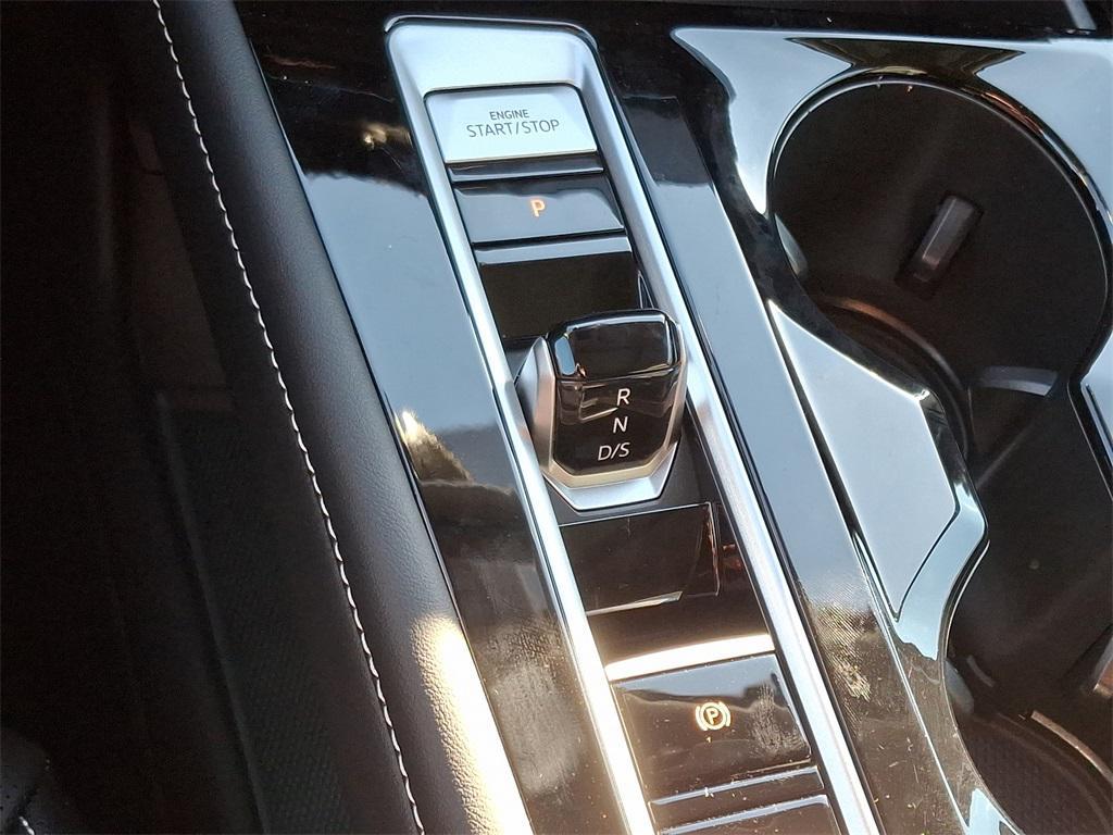 new 2025 Volkswagen Atlas car, priced at $47,511