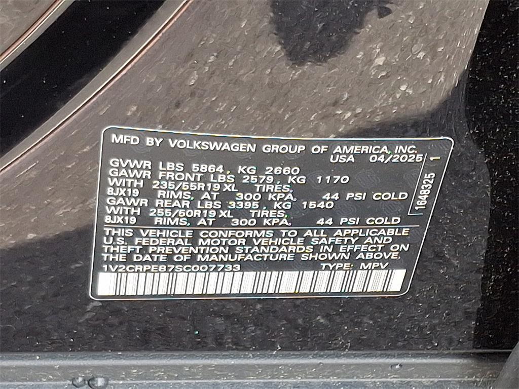 new 2025 Volkswagen ID.4 car, priced at $42,371