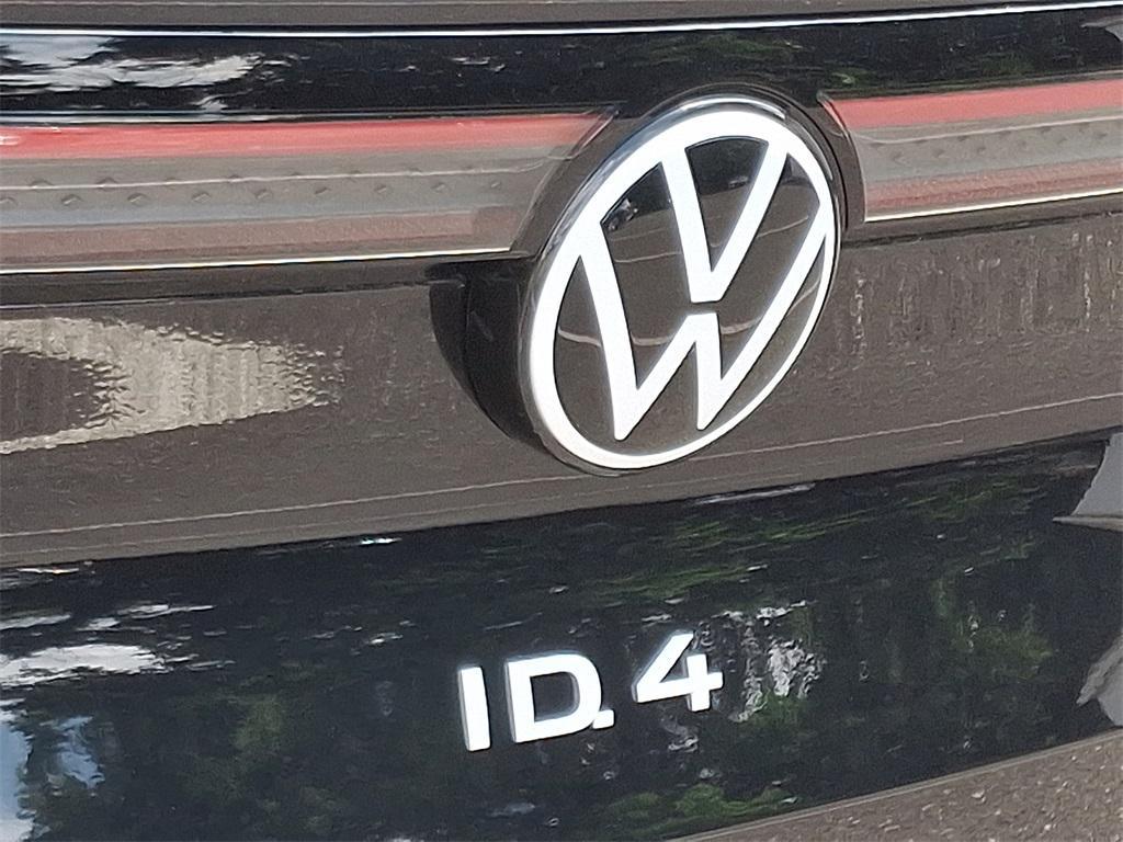 new 2025 Volkswagen ID.4 car, priced at $42,371
