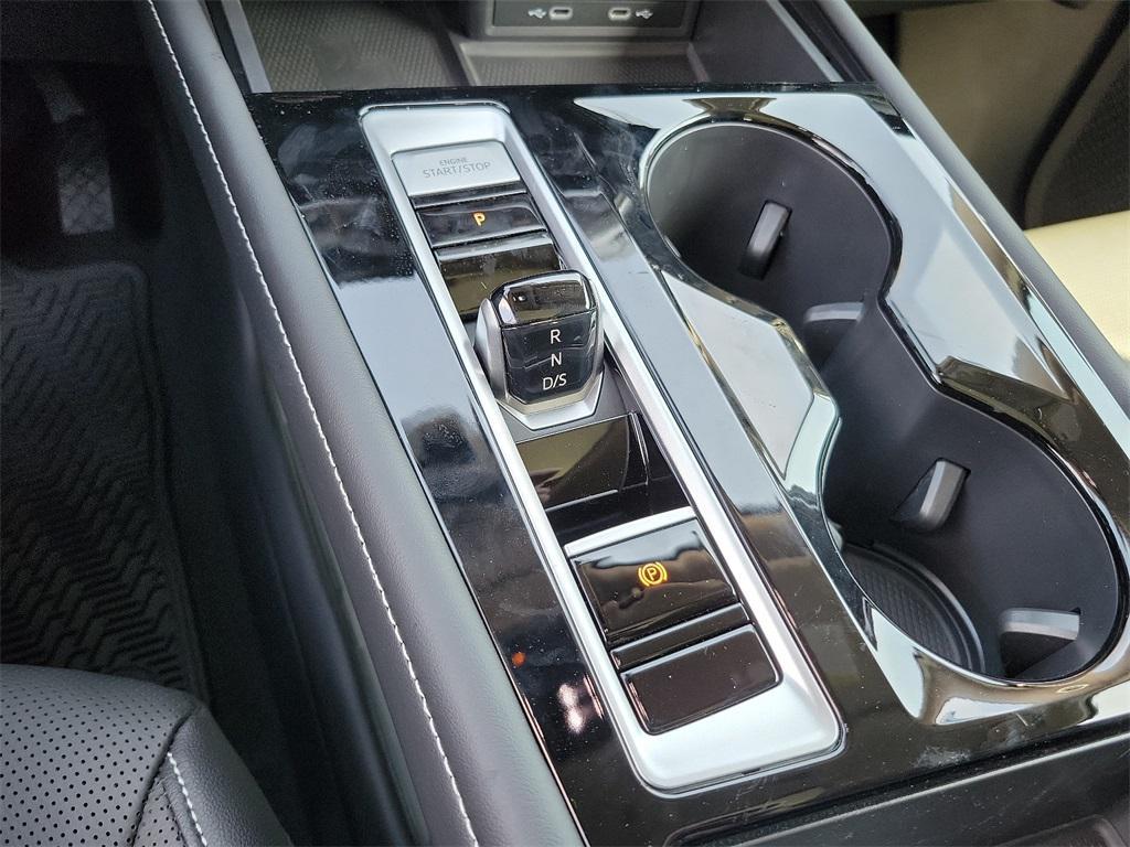 new 2024 Volkswagen Atlas car, priced at $48,496