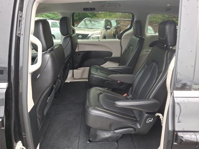 used 2023 Chrysler Pacifica car, priced at $25,442