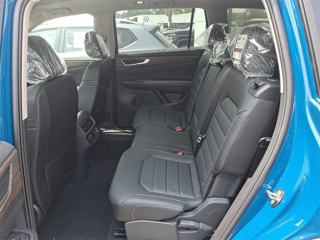 new 2025 Volkswagen Atlas car, priced at $47,631