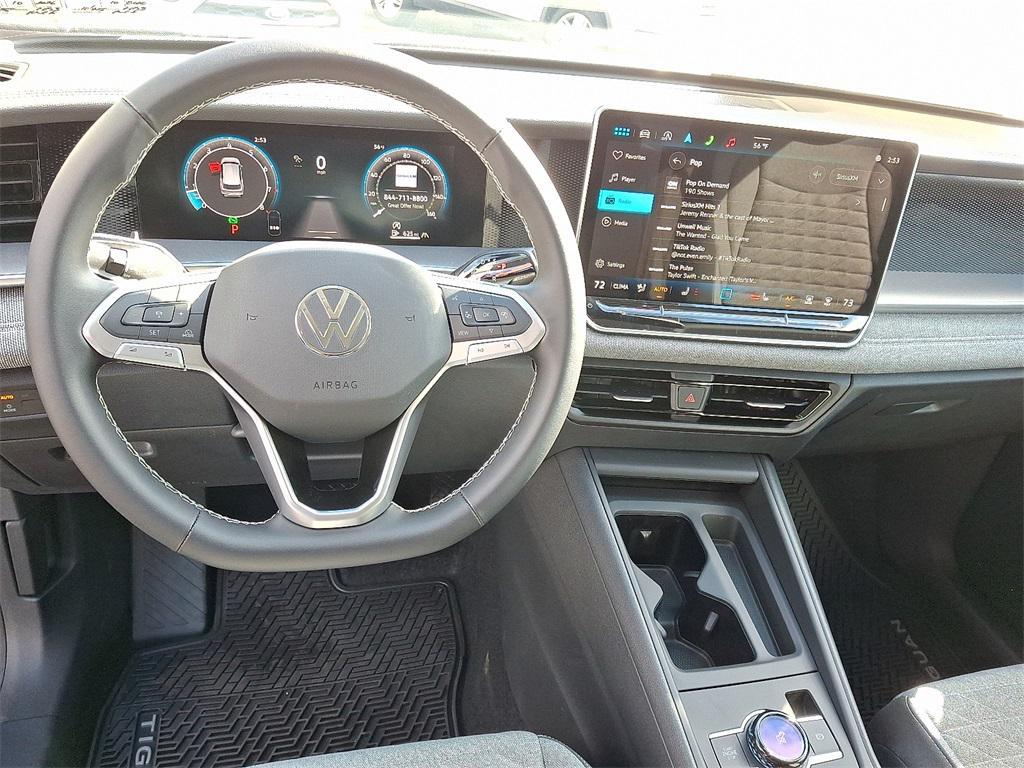 new 2025 Volkswagen Tiguan car, priced at $32,682