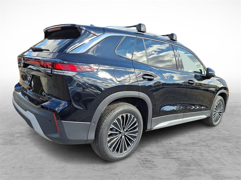 new 2025 Volkswagen Tiguan car, priced at $32,682