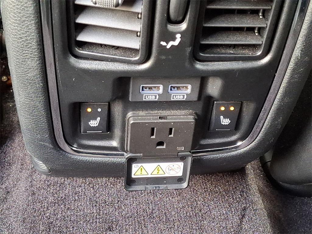 used 2018 Jeep Grand Cherokee car, priced at $20,644