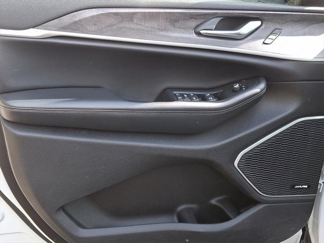 used 2023 Jeep Grand Cherokee car, priced at $31,442