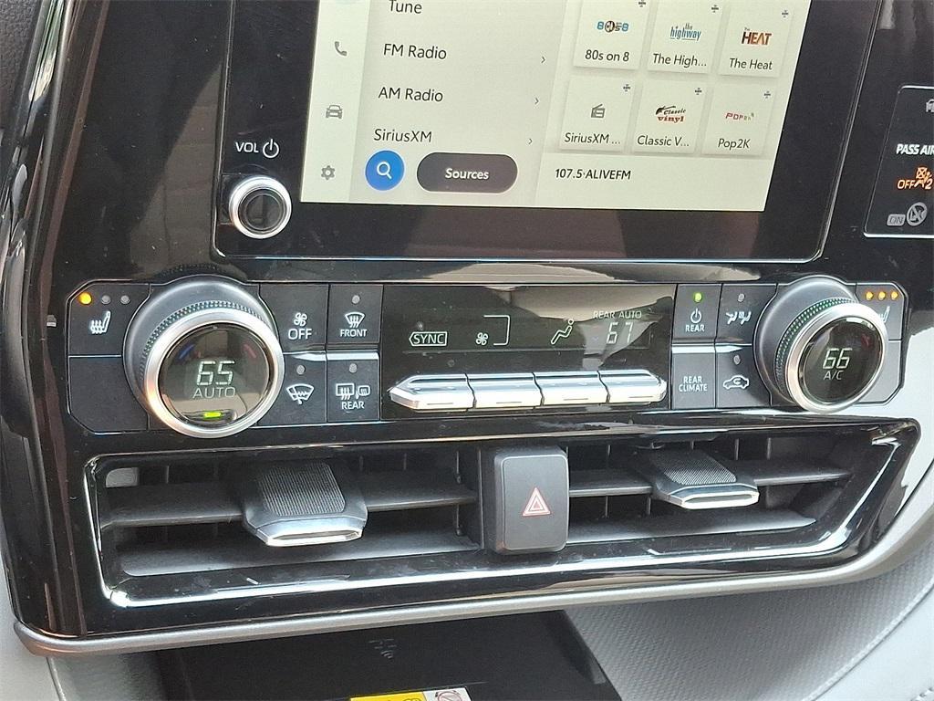 used 2023 Toyota Highlander car, priced at $42,742