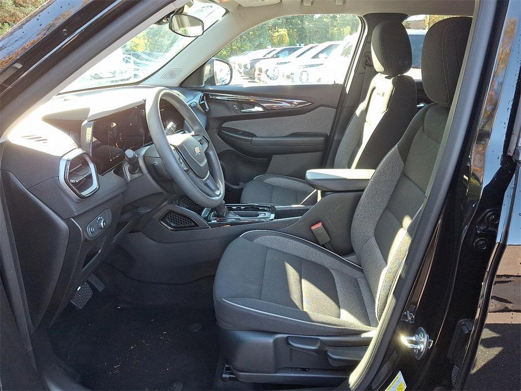 used 2025 Chevrolet TrailBlazer car, priced at $28,742