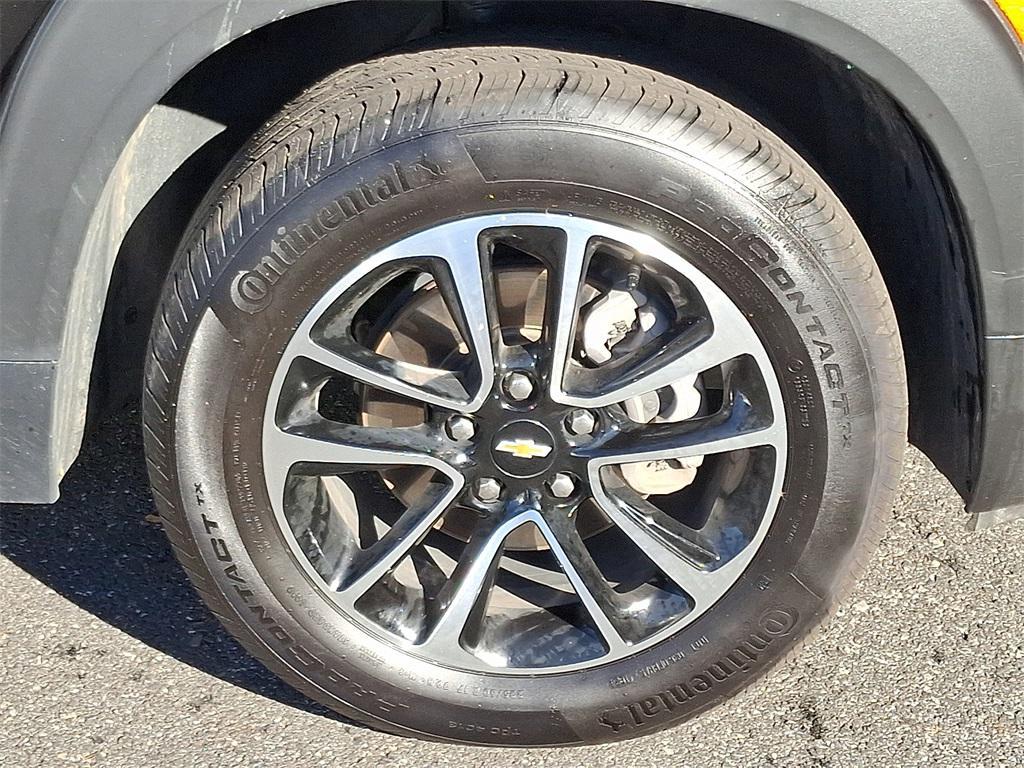 used 2025 Chevrolet TrailBlazer car, priced at $28,742