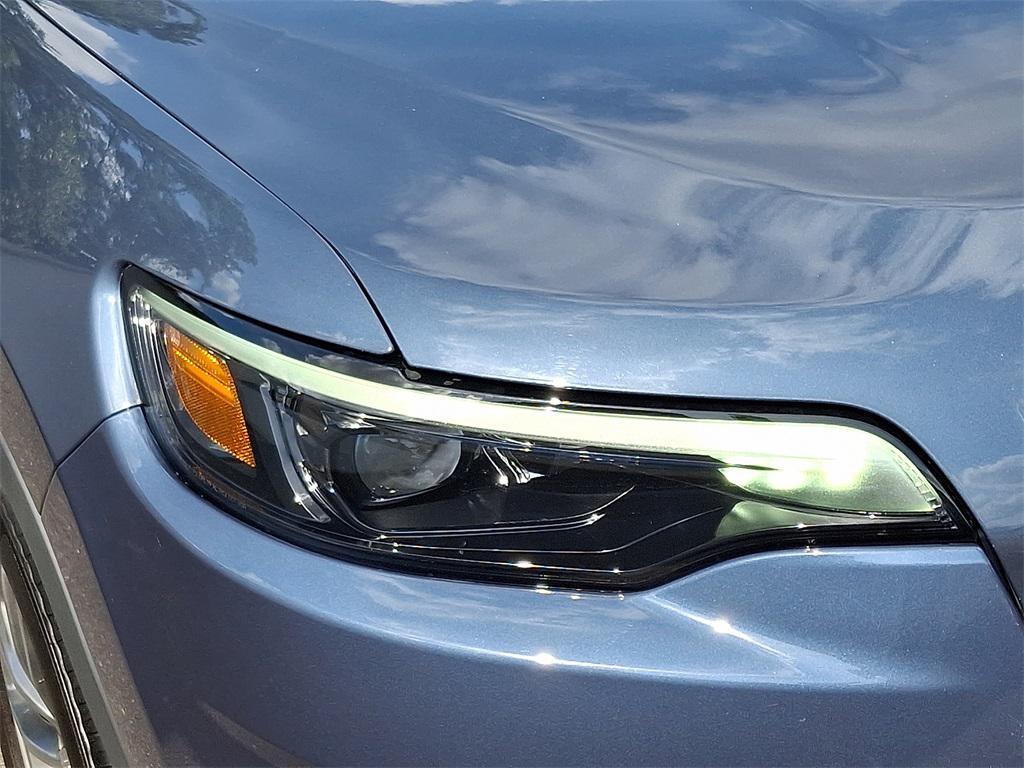 used 2021 Jeep Cherokee car, priced at $20,751