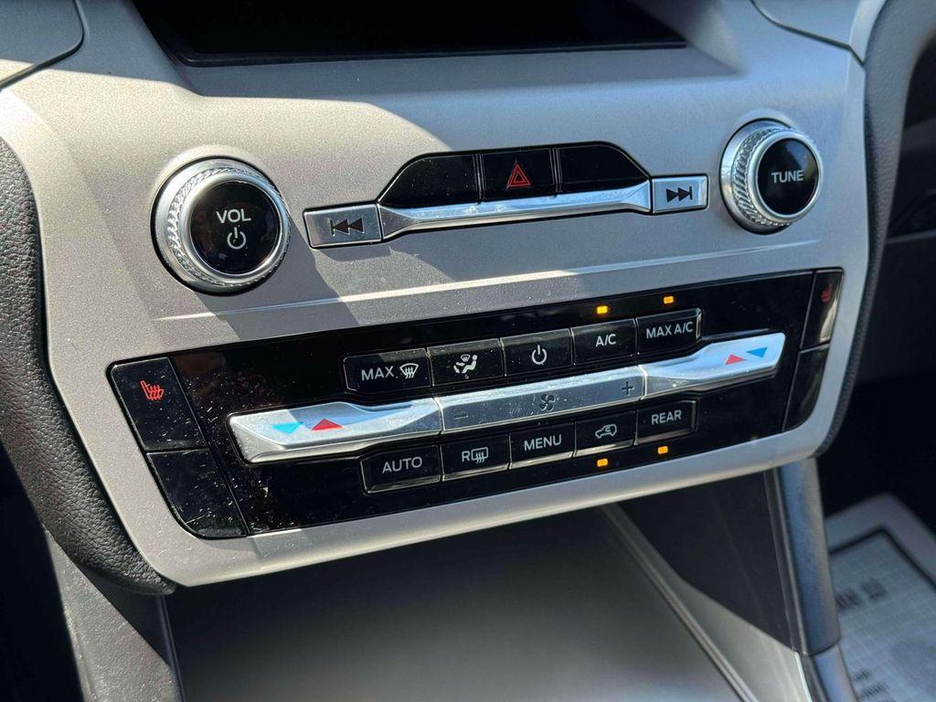 used 2022 Ford Explorer car, priced at $31,495