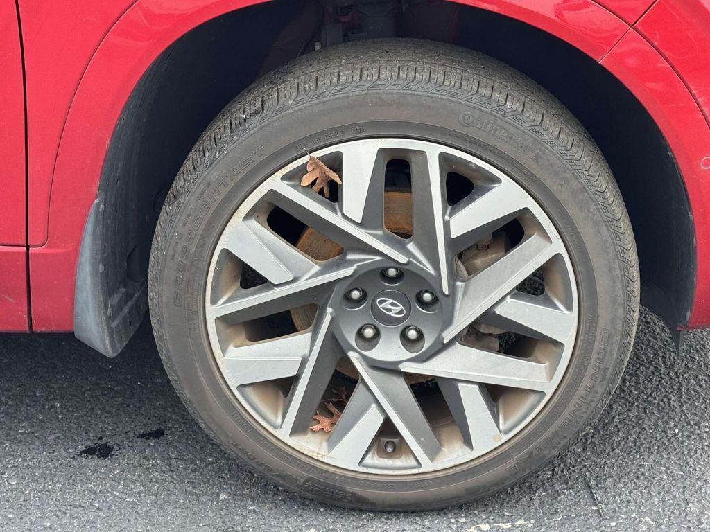 used 2022 Hyundai Santa Fe car, priced at $24,995